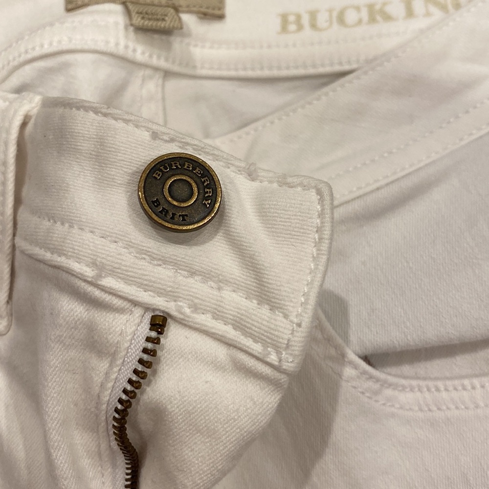 NWOT BURBERRY capri jeans :) - Picture 5 of 11